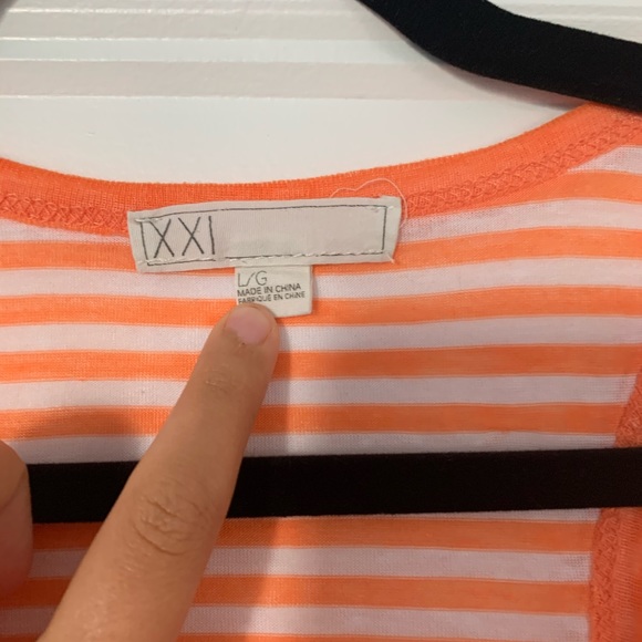 📦 Moving Sale - 4/20$ 📦 Forever 21 Crop top - Picture 2 of 3